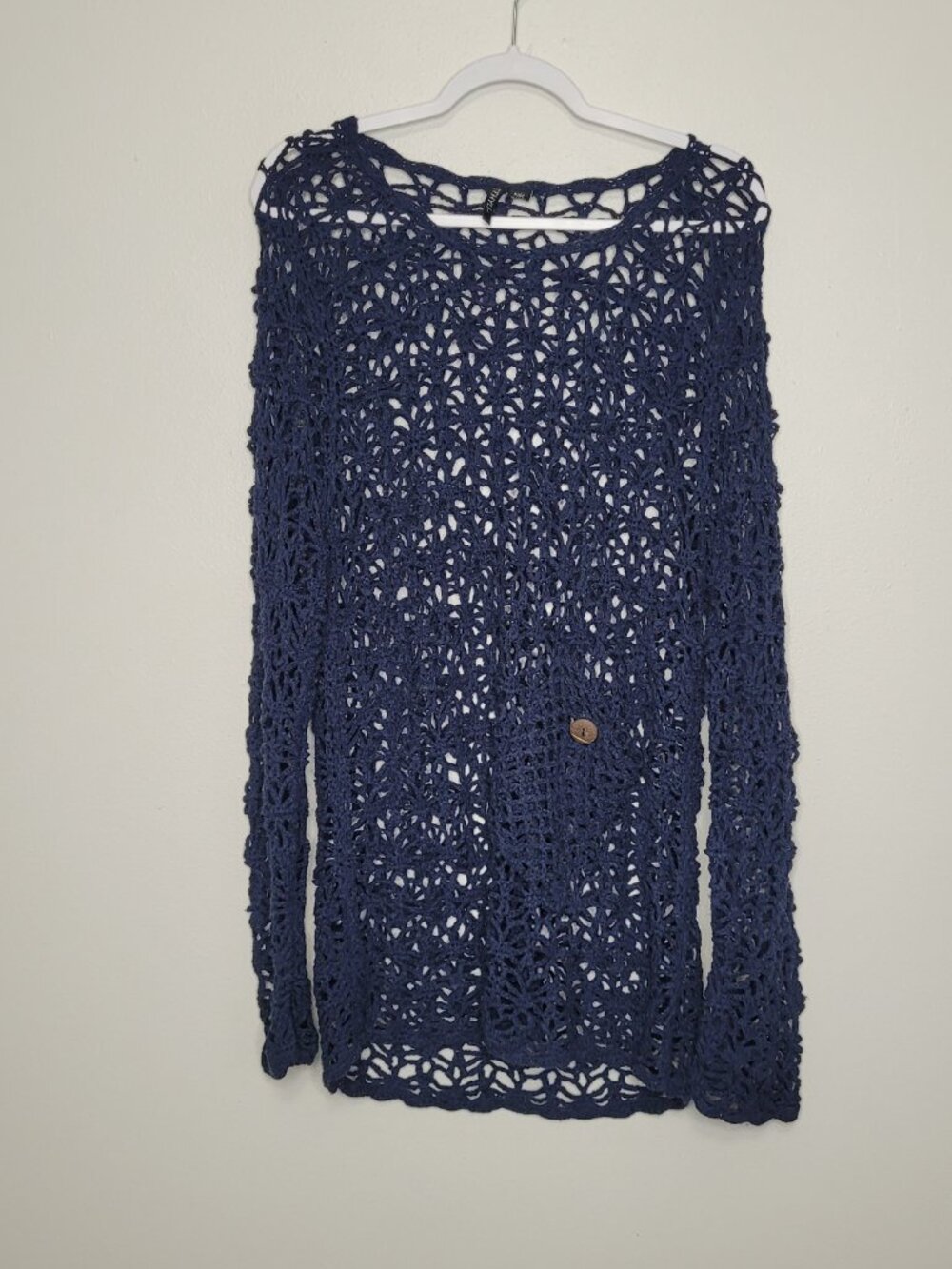Ethyl navy blue open knit long sleeve long length pull over sweater size large
